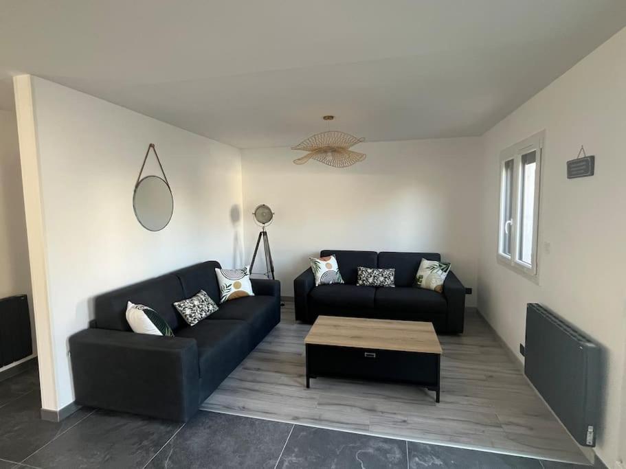 סן ז'אן דה מון Villa Avec Piscine מראה חיצוני תמונה
